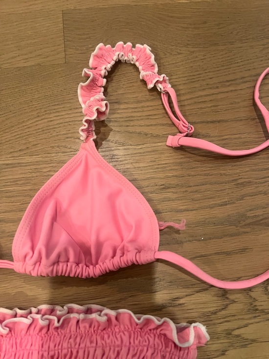 Pink Ruffled Two-Piece Bikini Set - Picture 3 of 3
